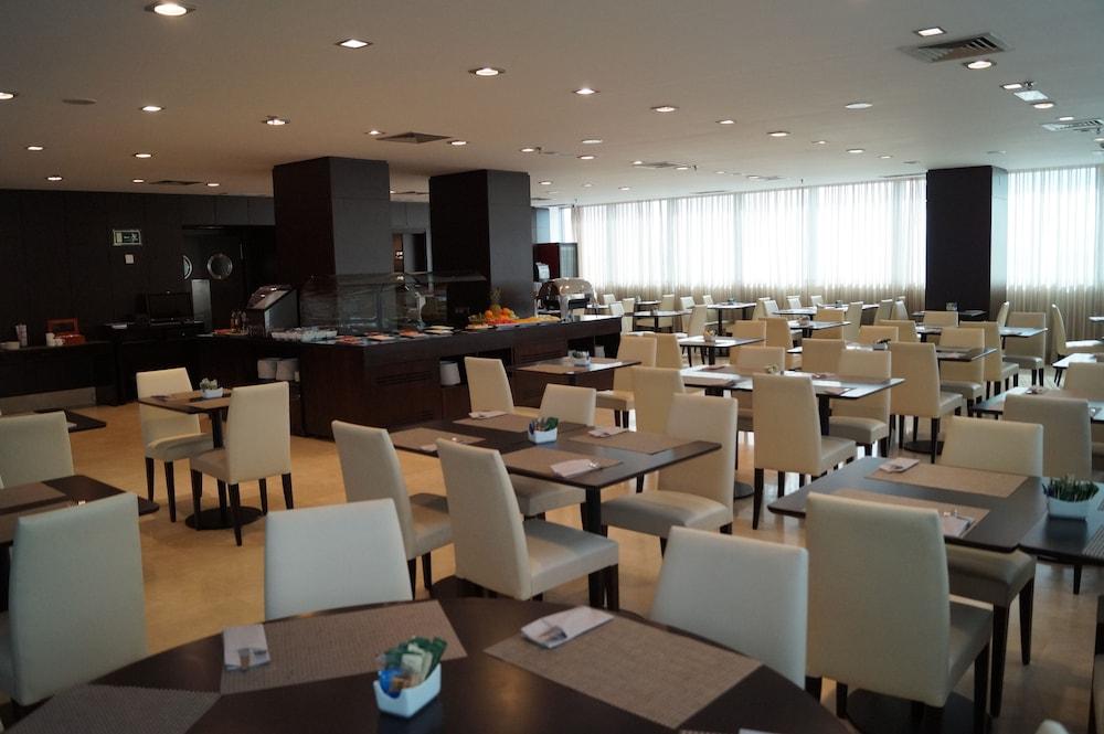 Lcb Hotel Fuenlabrada Exterior photo